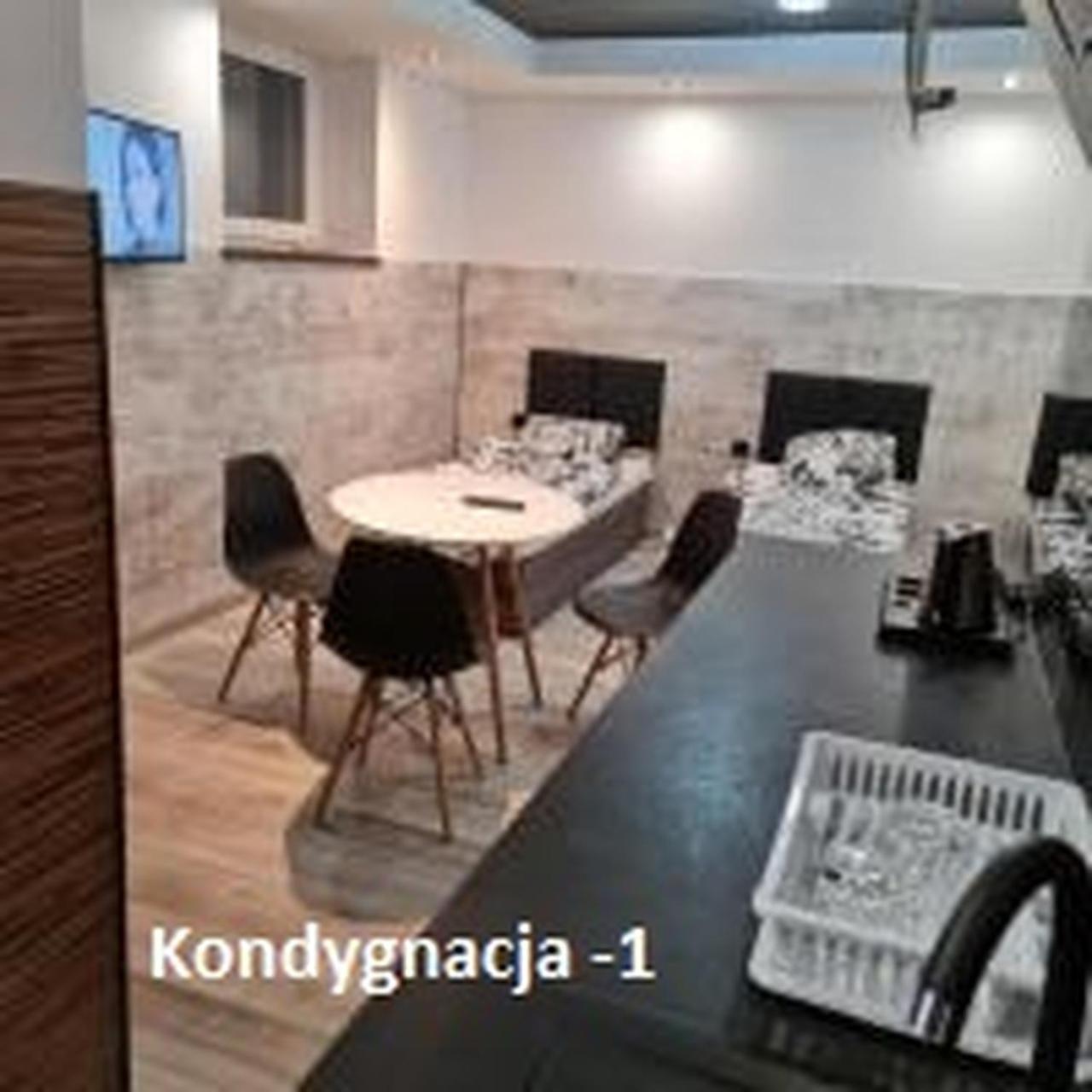 Eldom-Noclegi Rogozinska 29E วองกรอเวียตซ์ ภายนอก รูปภาพ